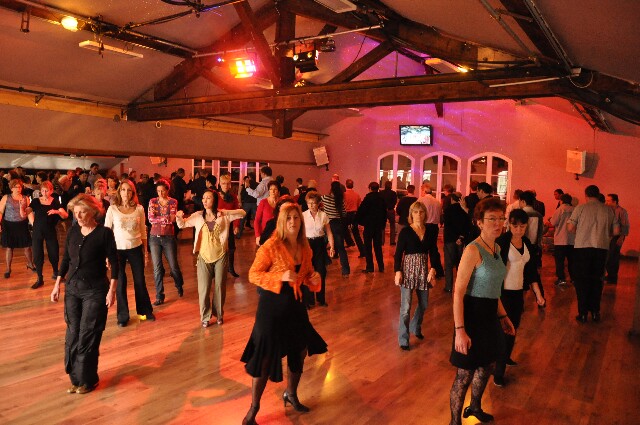 min 2009 11 29 station danse 083